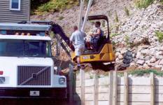 Gray's Excavating retaining wall